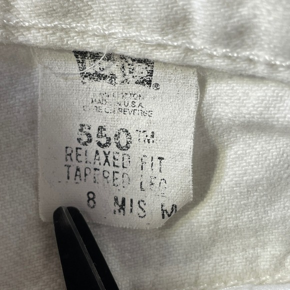 Vintage Levis Jeans 550 Womens 8 White Relaxed Fit Tapered Leg 2000s Y2K USA - Picture 2 of 14